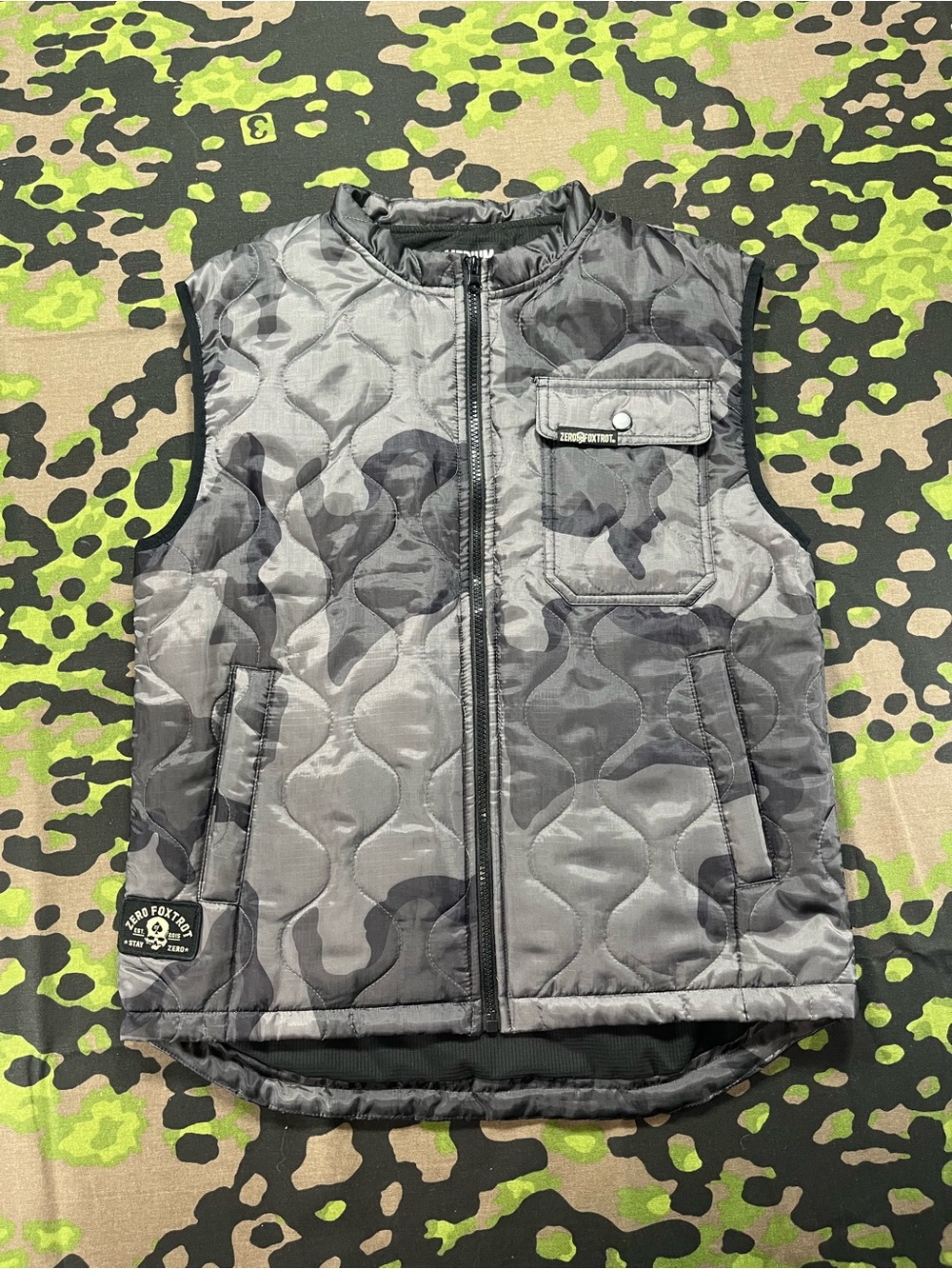 Zero Fox Trot gray & black camouflage quilted vest